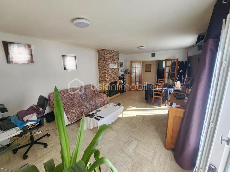 Maison - 93 m² - 4 pièces