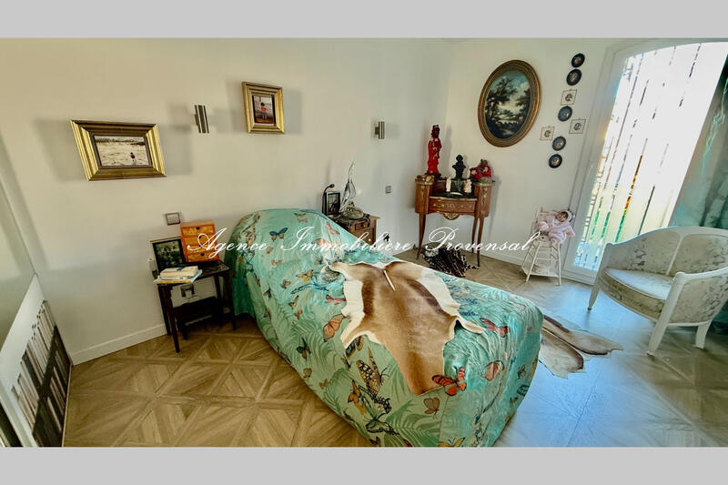 Appartement - 92 m² - 3 pièces