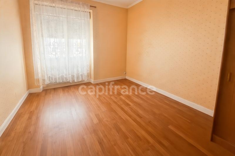 Immeuble - 193 m² - 9 pièces