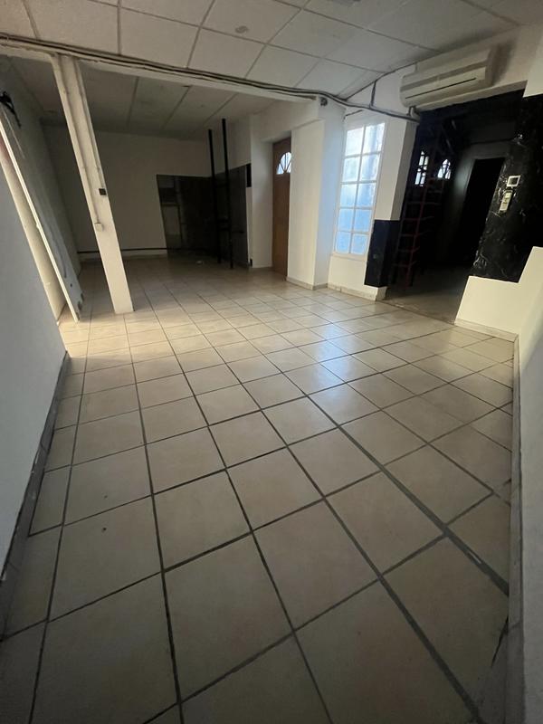 Local commercial - 70 m² - 2 pièces