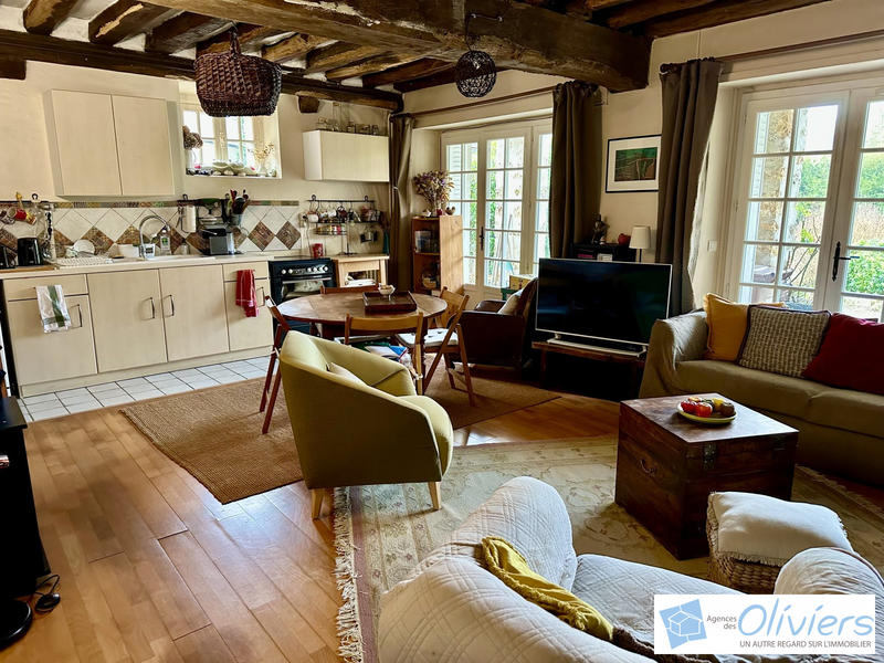 Maison - 199 m² - 8 pièces