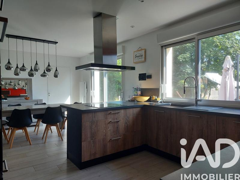 Maison - 139 m² - 7 pièces