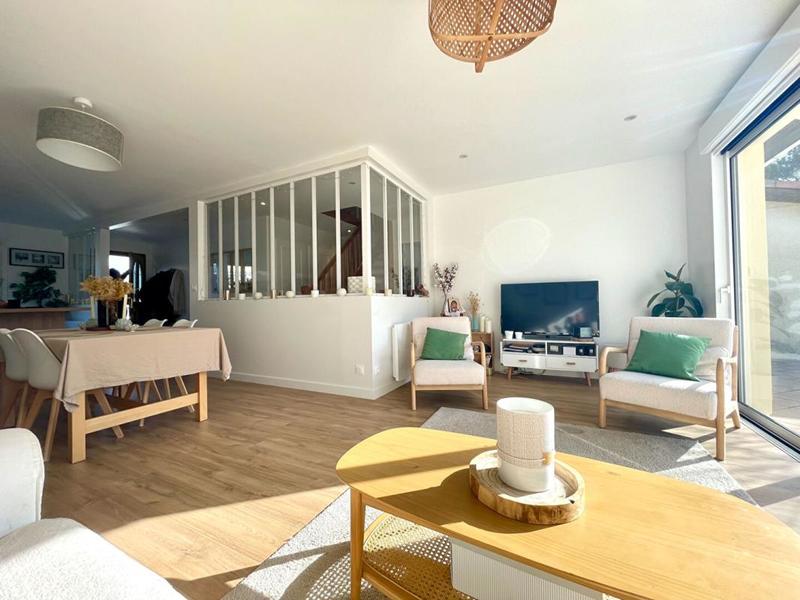 Maison - 100 m² - 5 pièces