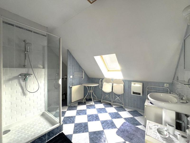 Maison - 197 m² - 6 pièces