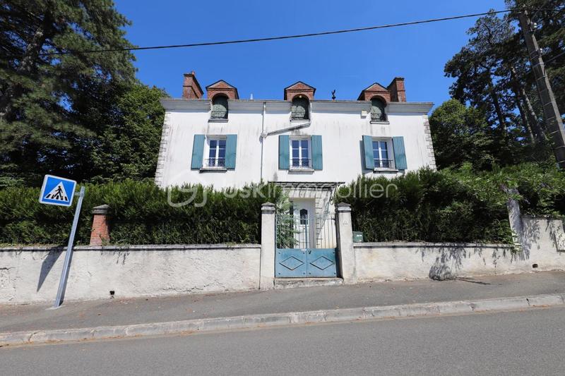 Demeure - 260 m² - 7 pièces