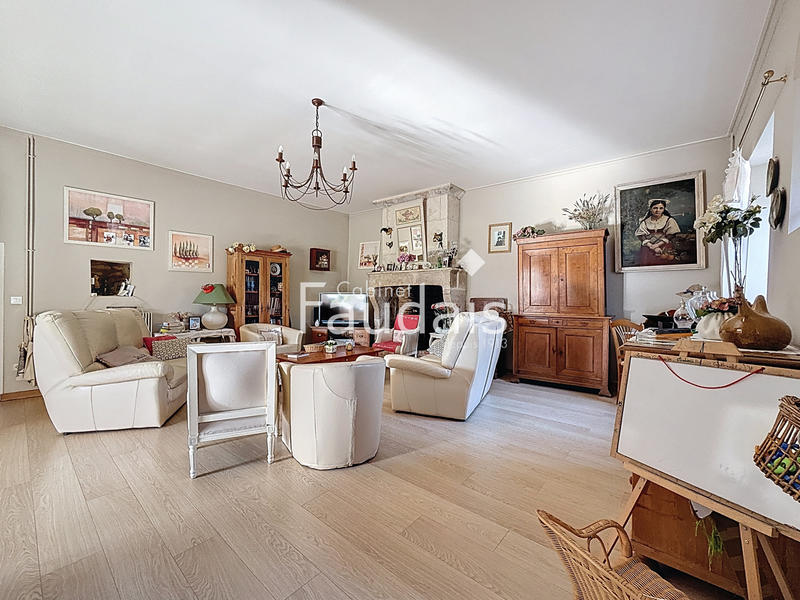 Maison - 176 m² - 6 pièces