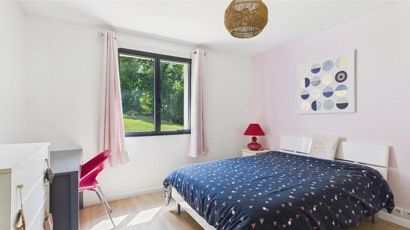 Maison - 185 m² - 5 pièces