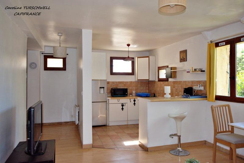 Maison - 273 m² - 9 pièces