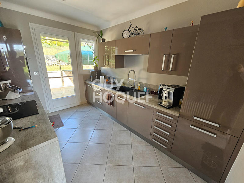 Maison - 95 m² - 4 pièces