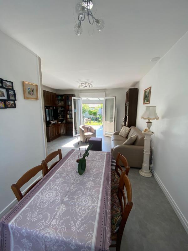 Maison - 99 m² - 4 pièces