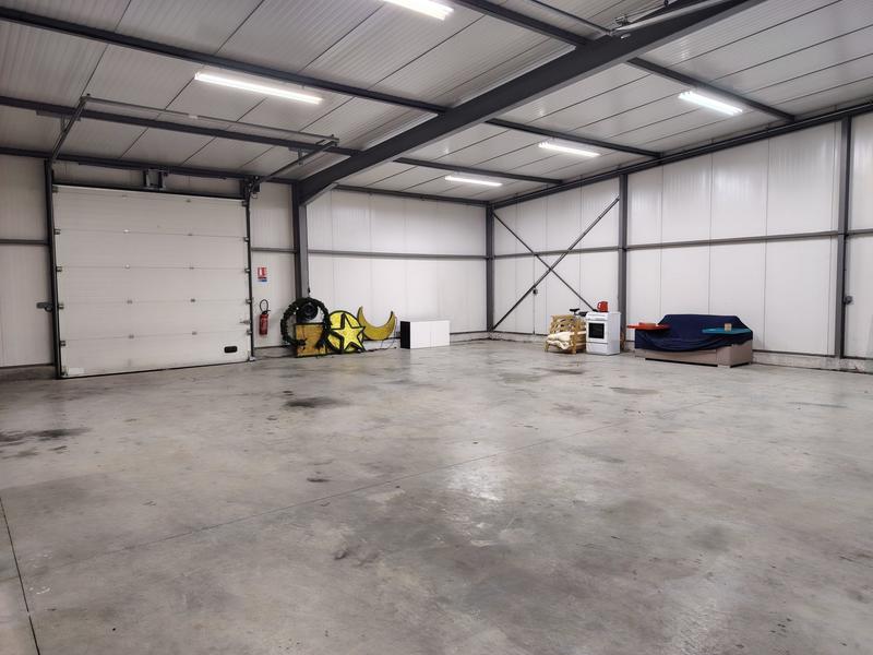 Local d'activités - 213 m² - 3 pièces