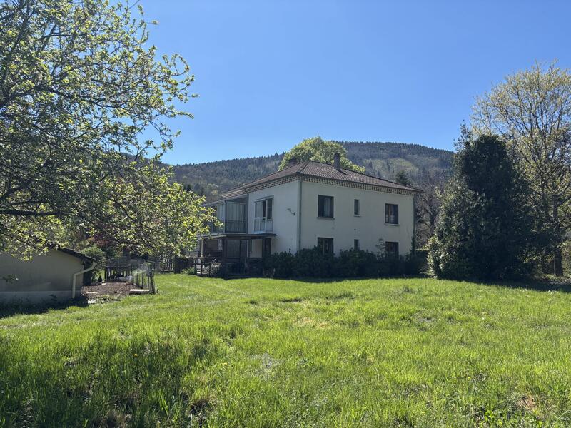 Maison ancienne - 176 m² - 6 pièces