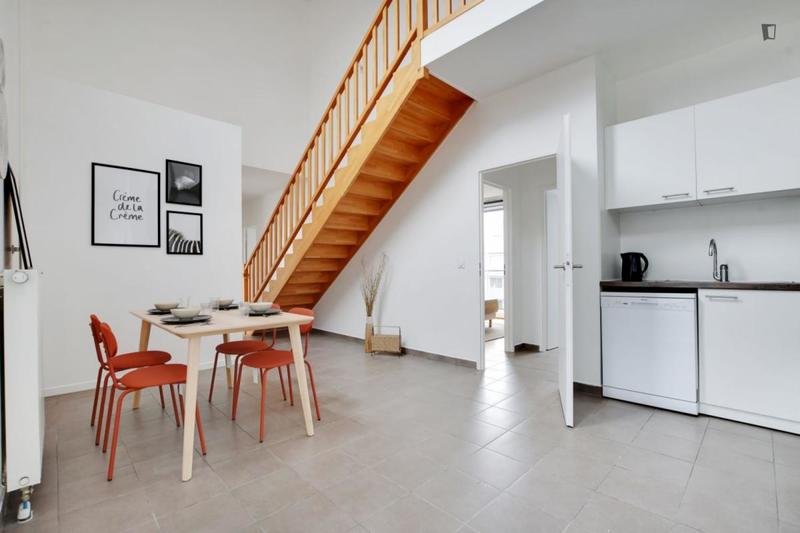 Chambre - 9 m² - 4 pièces