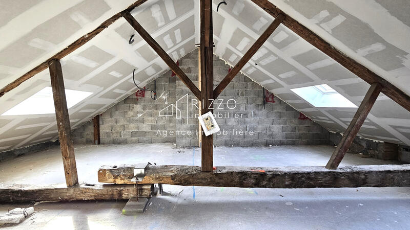 Maison - 140 m² - 4 pièces