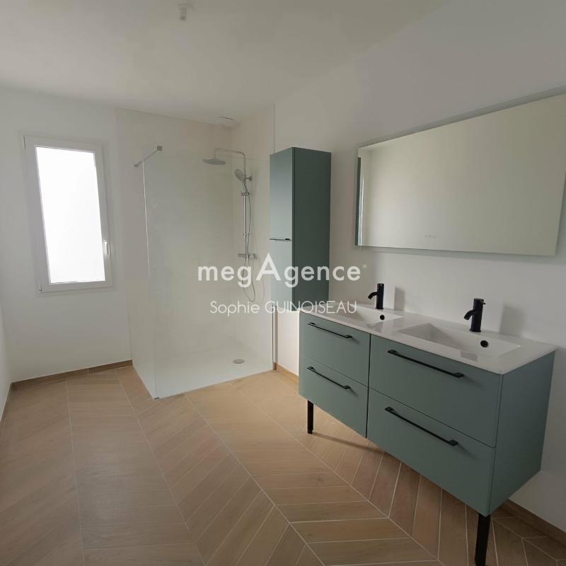 Maison - 104 m² - 4 pièces