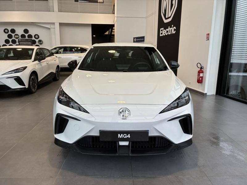 Mg Mg4 Electric 51kwh - 125 Kw 2wd Standard