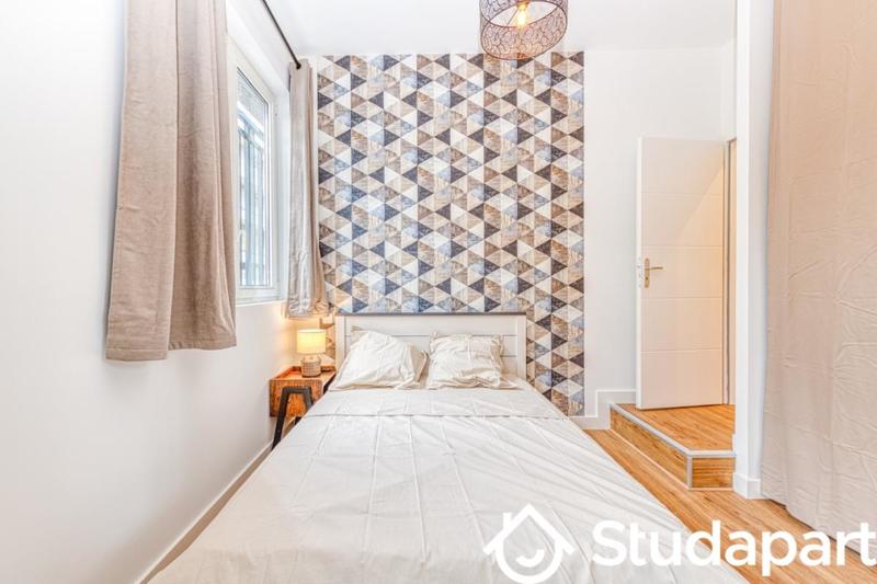 Chambre - 13 m² - 1 pièce