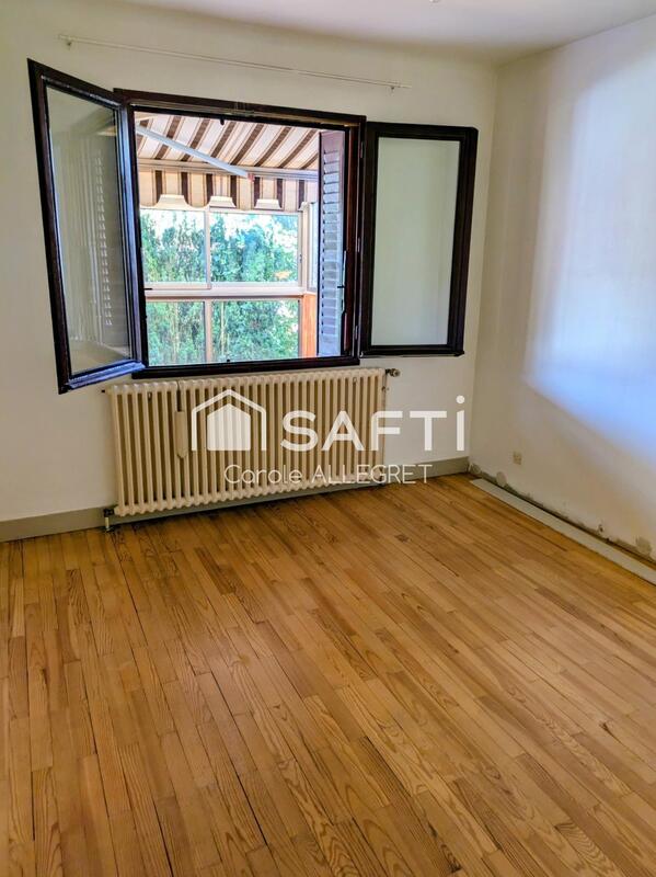 Maison - 212 m² - 8 pièces