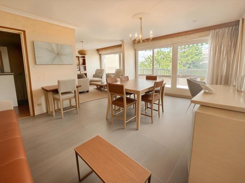 Appartement - 102 m² - 4 pièces