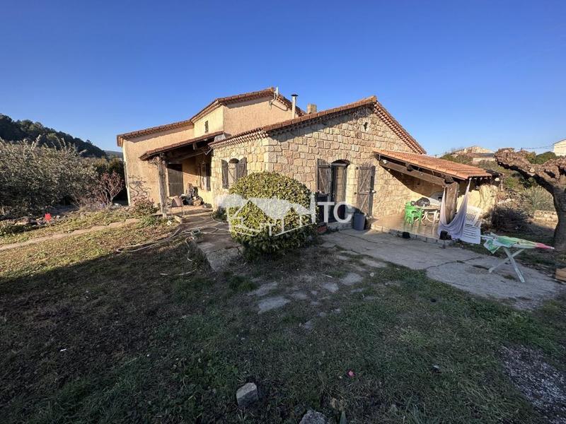 Villa - 102 m² - 5 pièces
