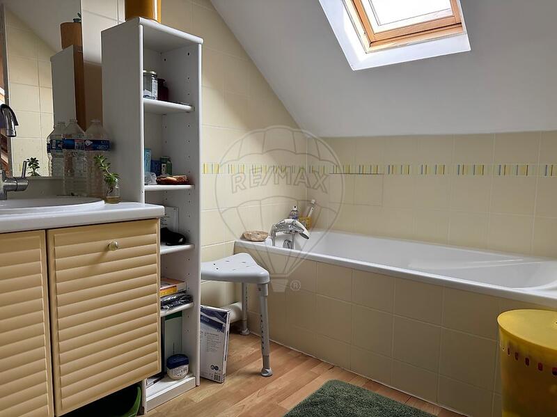 Maison - 111 m² - 6 pièces