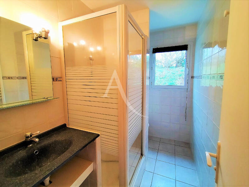 Maison - 121 m² - 5 pièces