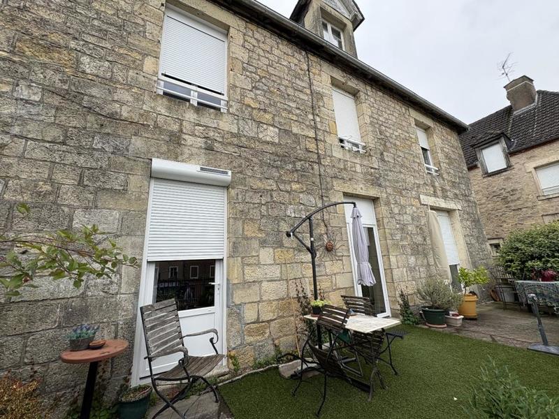 Maison - 92 m² - 4 pièces