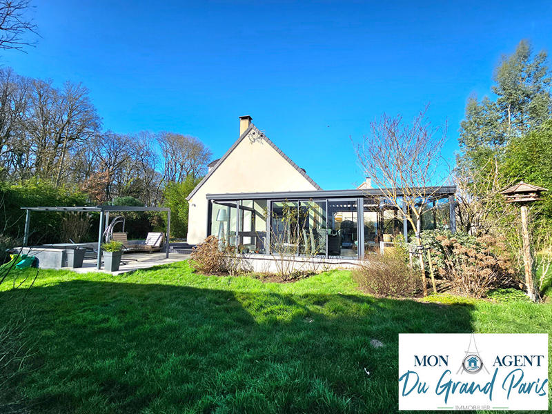 Maison - 192 m² - 8 pièces