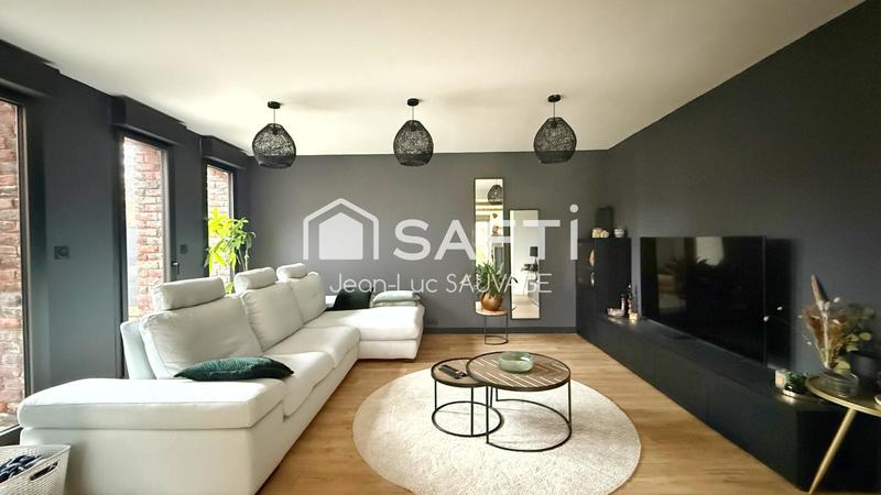 Maison - 180 m² - 9 pièces