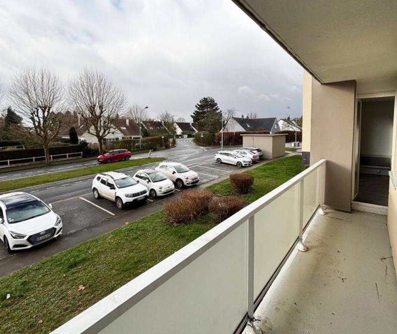 Appartement - 90 m² - 4 pièces