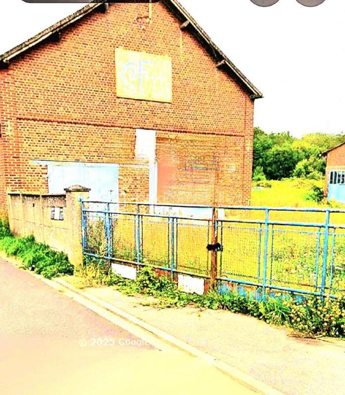 Terrain industriel - 46 000 m²