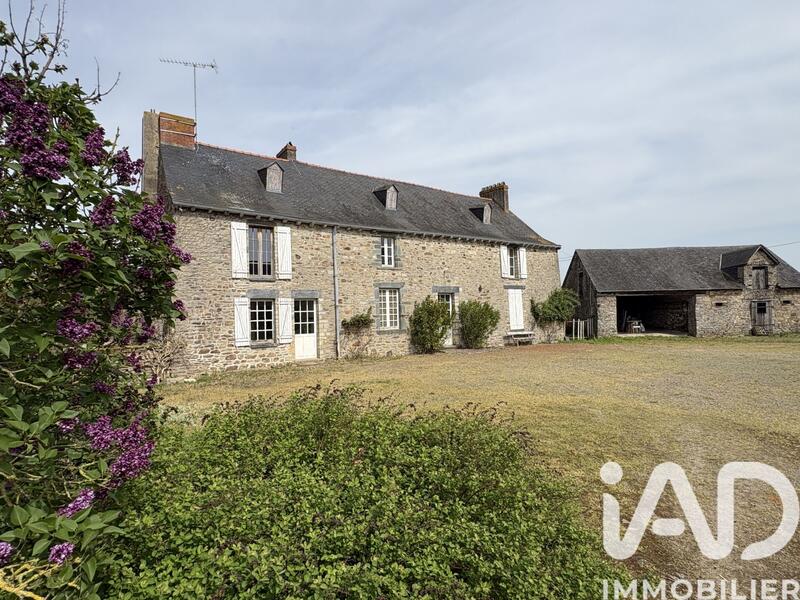 Maison - 207 m² - 8 pièces