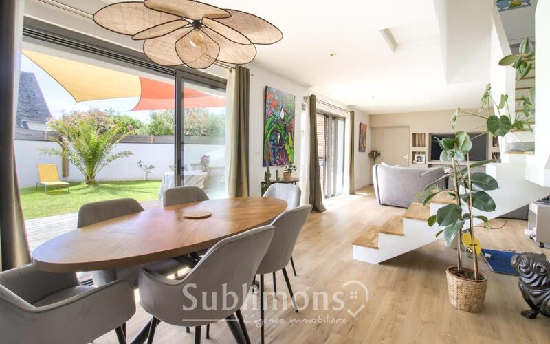 Maison - 189 m² - 7 pièces