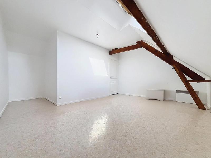 Maison - 204 m² - 10 pièces