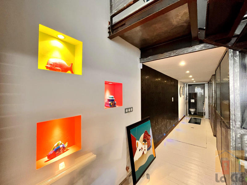 Loft - 130 m² - 4 pièces