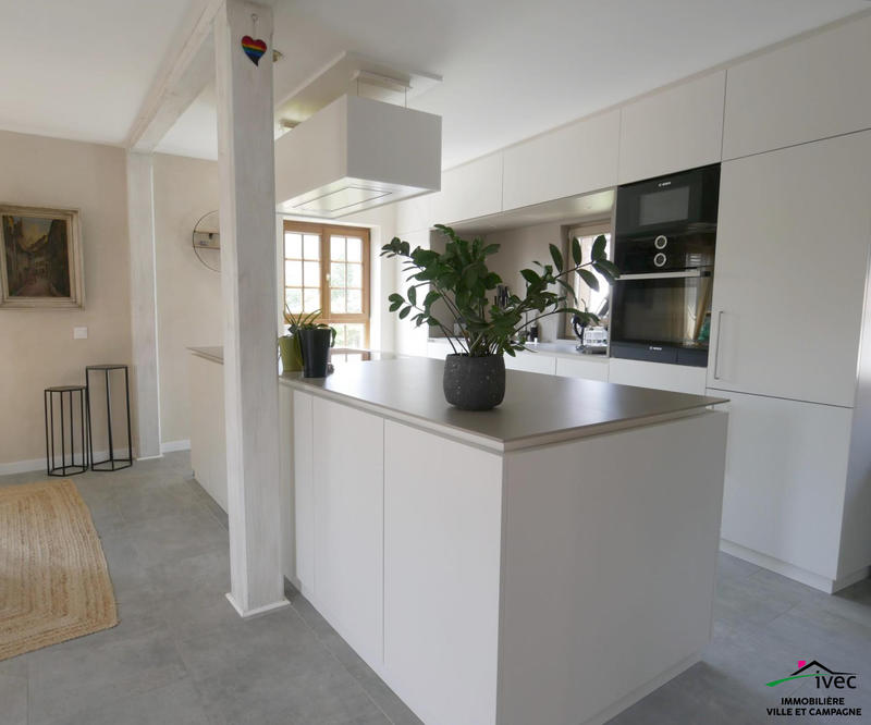 Maison - 122 m² - 6 pièces