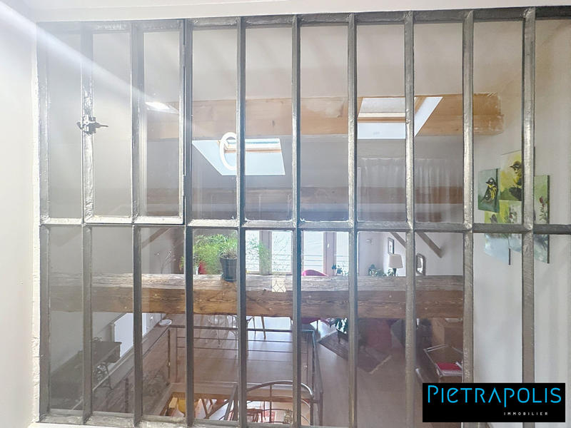 Appartement - 185 m² - 6 pièces