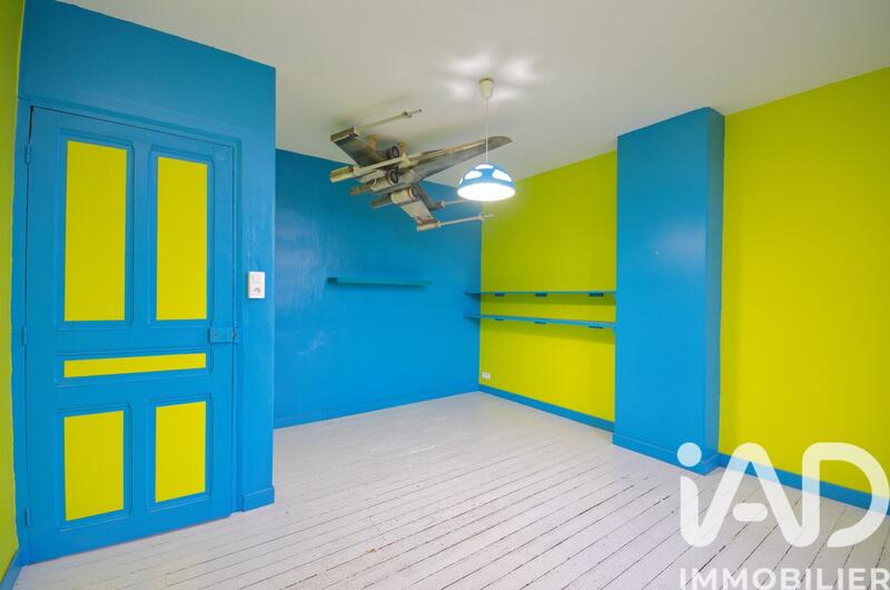 Maison - 212 m² - 5 pièces