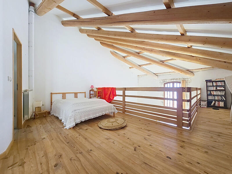 Maison - 280 m² - 10 pièces