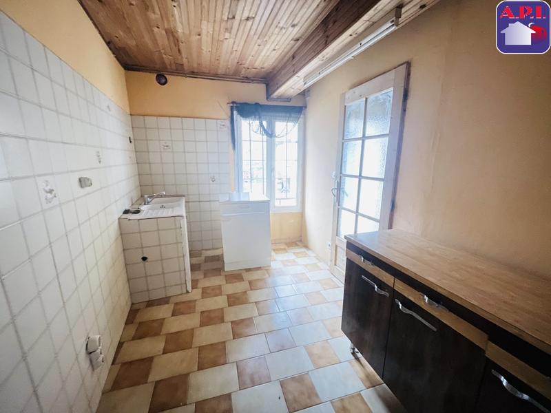 Maison - 99 m² - 5 pièces