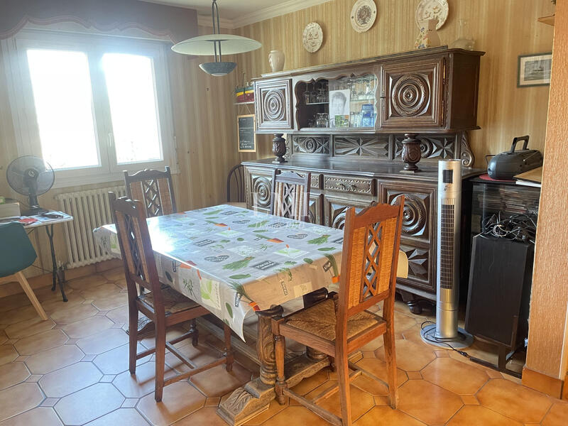 Maison - 115 m² - 10 pièces