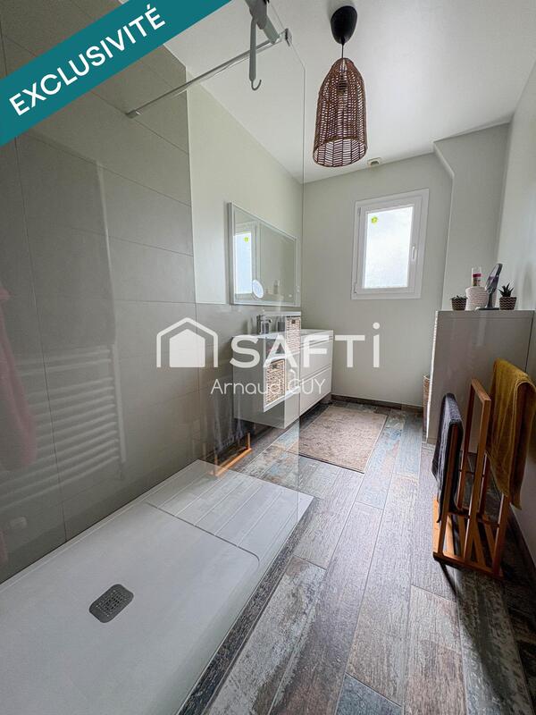 Maison - 145 m² - 6 pièces