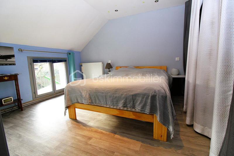 Maison - 135 m² - 6 pièces