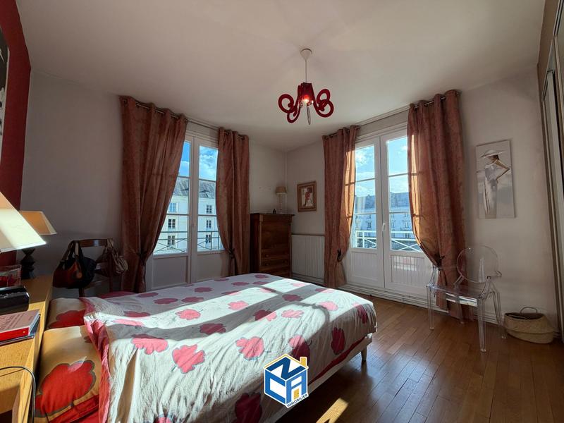 Appartement - 95 m² - 4 pièces