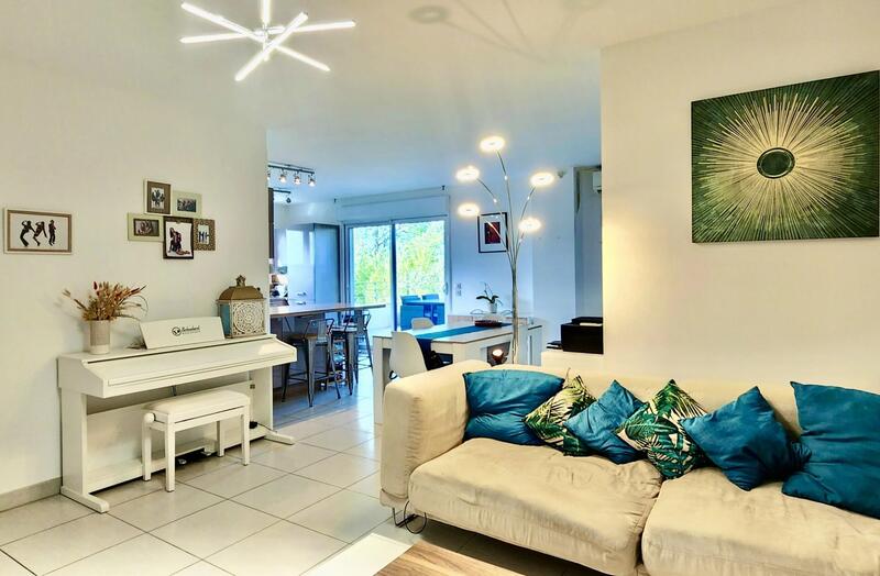 Appartement - 94 m² - 4 pièces