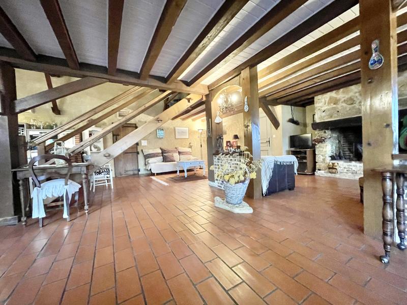 Maison traditionnelle - 145 m² - 5 pièces