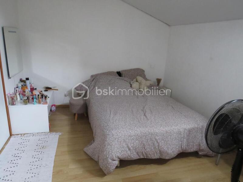 Maison - 200 m² - 6 pièces