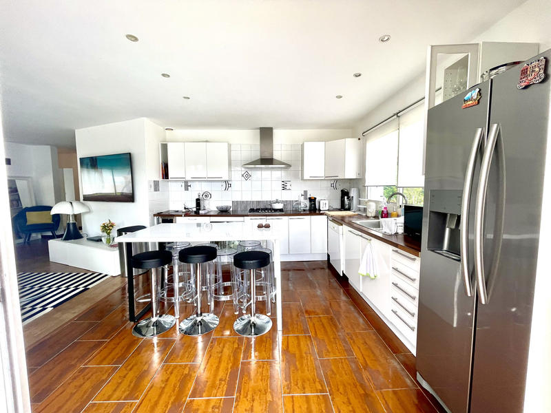 Maison - 200 m² - 7 pièces