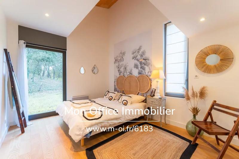 Maison - 160 m² - 5 pièces