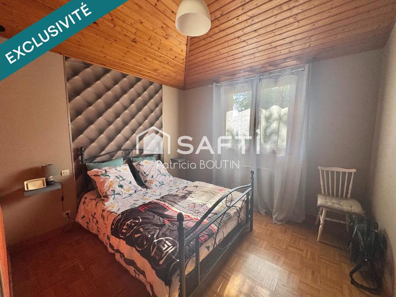 Maison - 212 m² - 8 pièces